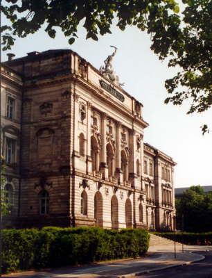 Neue Universitt
